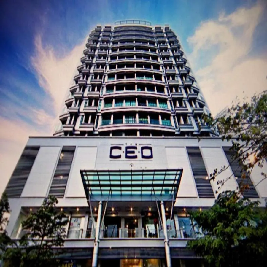 아파트 The Ceo Executive Suites 바얀레파스