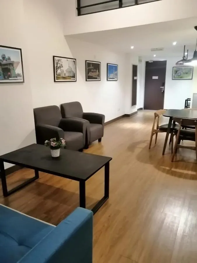 The Ceo Executive Suites 바얀레파스