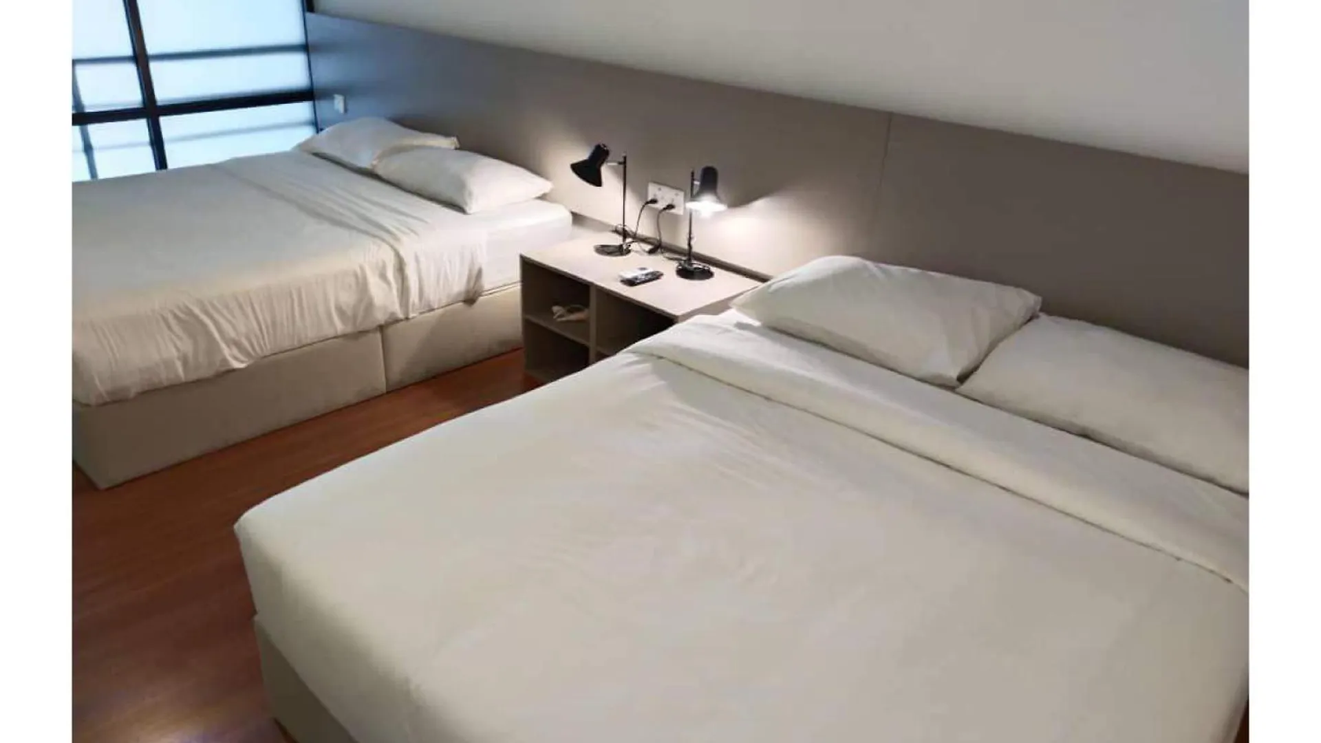 The Ceo Executive Suites 바얀레파스 0*,
